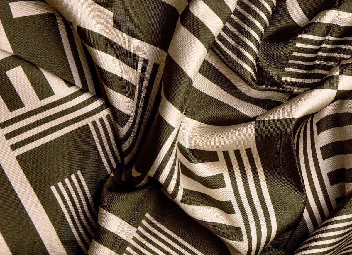 Maison d’Etto: Scarf close-up