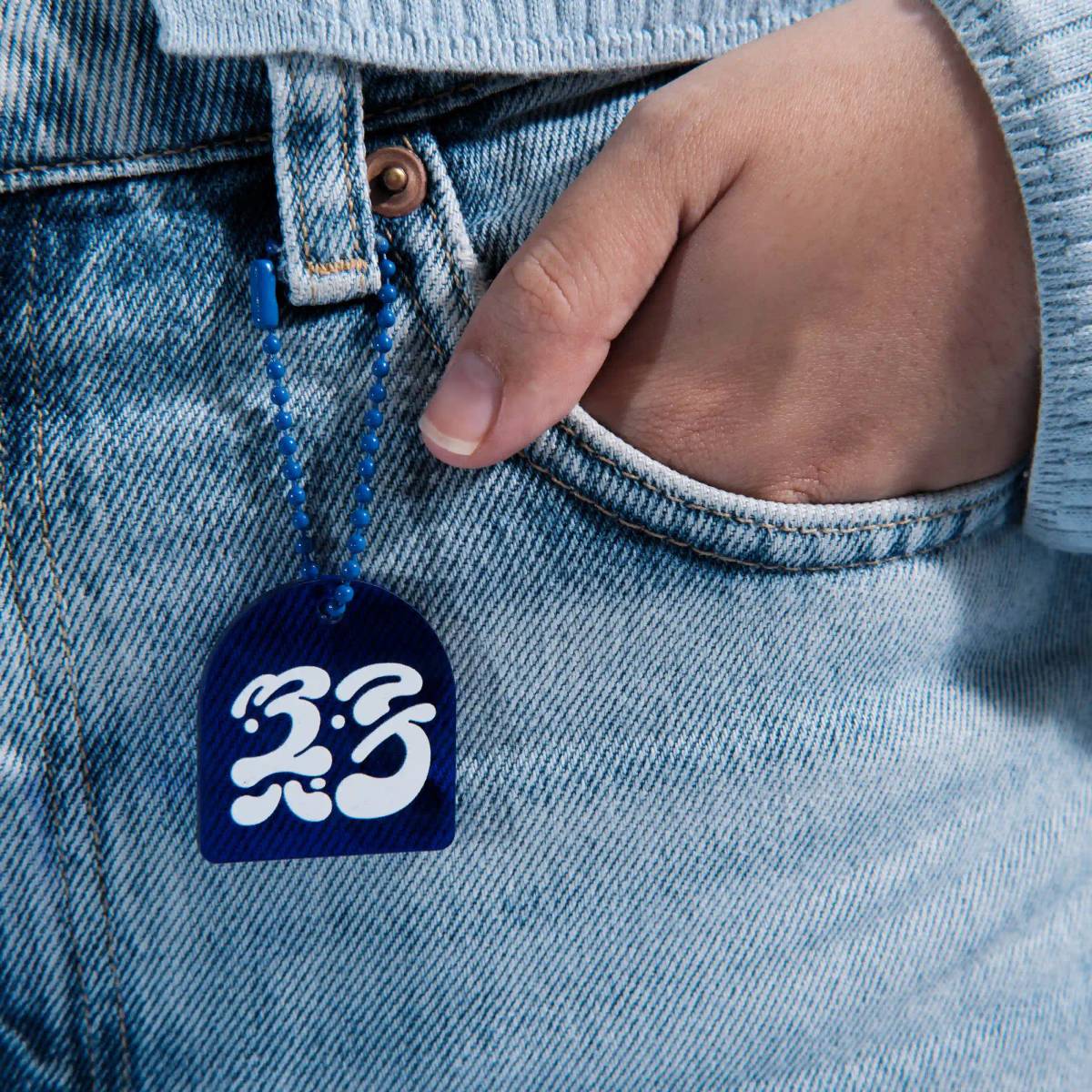 Hopescotch: Tag close-up