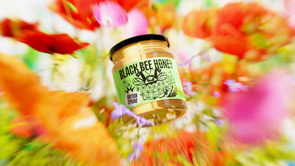 Black Bee Honey: Packaging