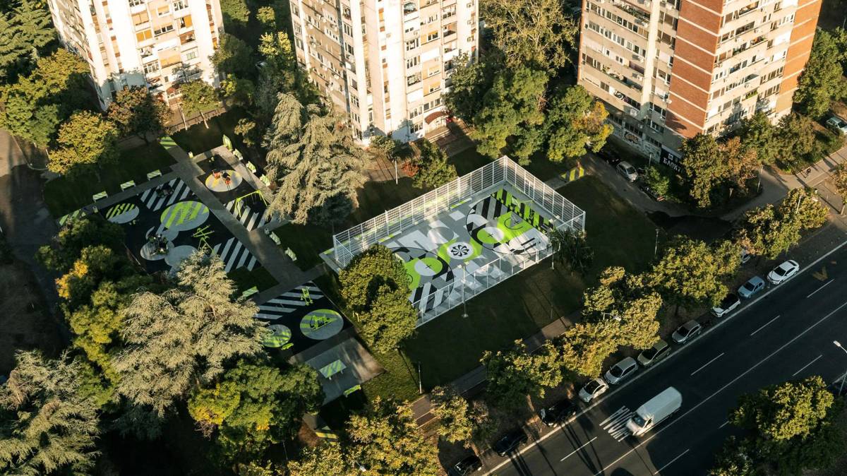 Nike Move to Zero Block 70: Basketball court and playground
