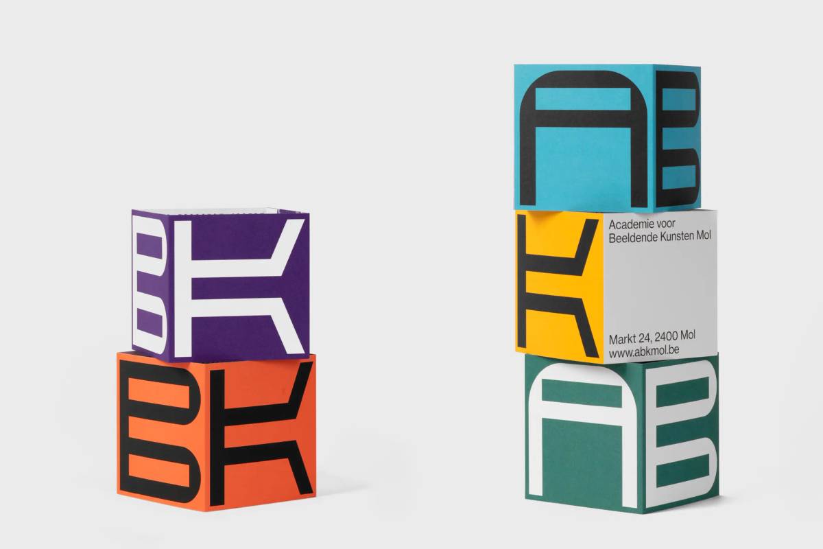 Academie voor Beeldende Kunsten Mol: Foldable leaflets